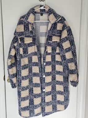 SHEIN Cream & Gray Sherpa Plaid Jacket